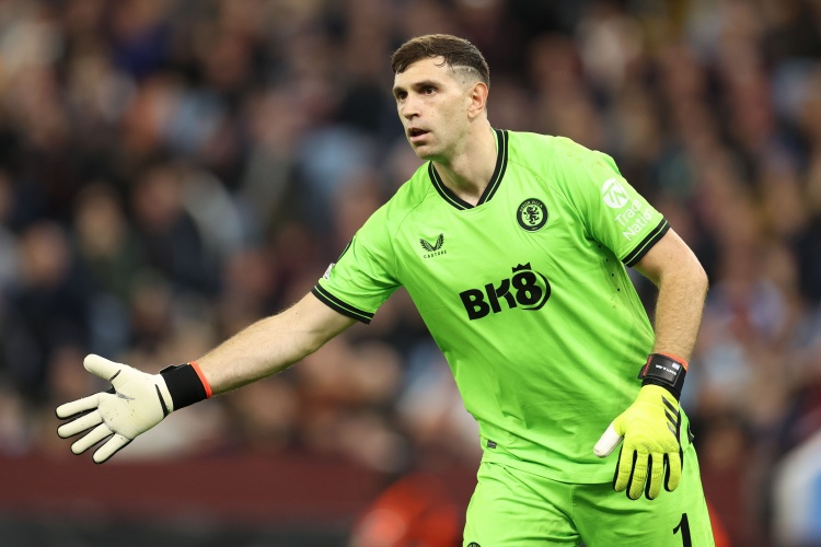 意媒：国米正和马丁内斯协商两年合同，预计春天决定引进哪位门将