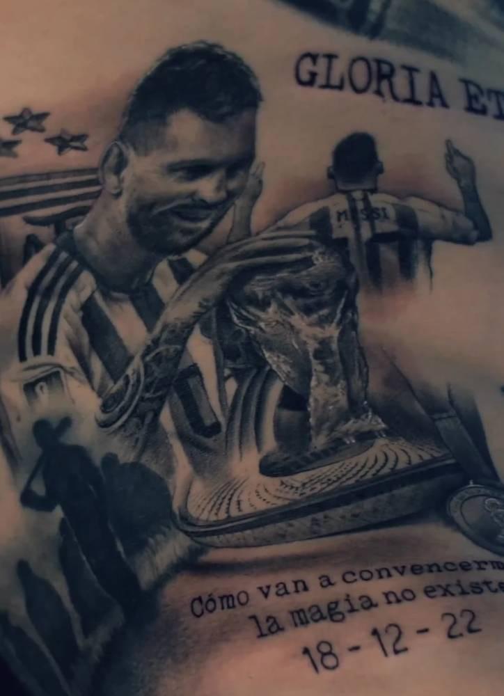 爱奇艺体育-维尼修斯疑似挑衅奥塔门迪，后者掀开衣服展示世界杯冠军文身